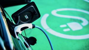 Auto Plus terv: támogatás elektromos autók vásárlásához 2026-ban