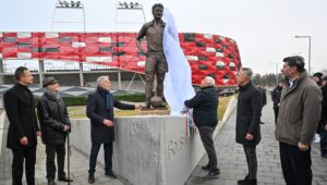 Bozsik József szobrot avattak Budapesten