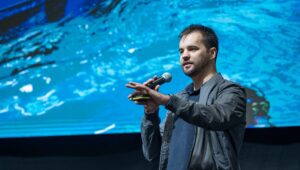 Kapu Tibor a Debreceni Egyetem címzetes docense