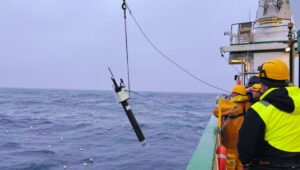 Soha nem látott felfedezés: kanadai robot 250 millió elefántnyi tömegre bukkant az óceán mélyén