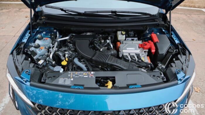 Renault Austral E TECH 2026 Motorteszt 1 700x393