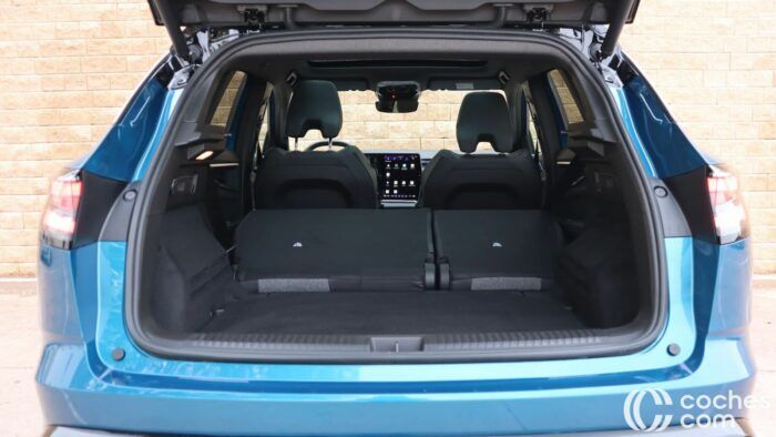Renault Austral E TECH 2026 Trunk Test 6 700x394