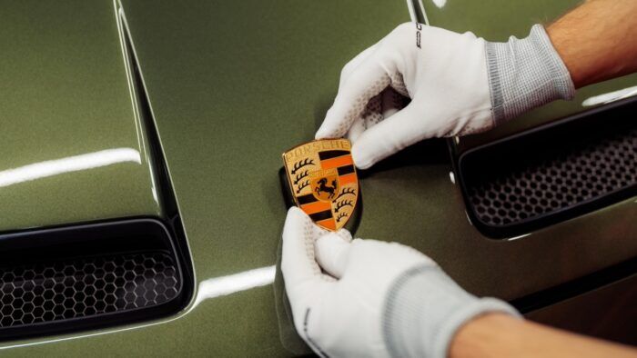 Porsche 911 GT3 90 FA Porsche 9 700x394