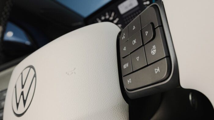 Volkswagen Screen Retro 11 700x394