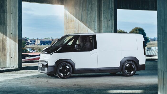 Kia PV5 Static 16 700x394