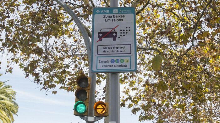 ZBE Barcelona E1769440863701 700x394