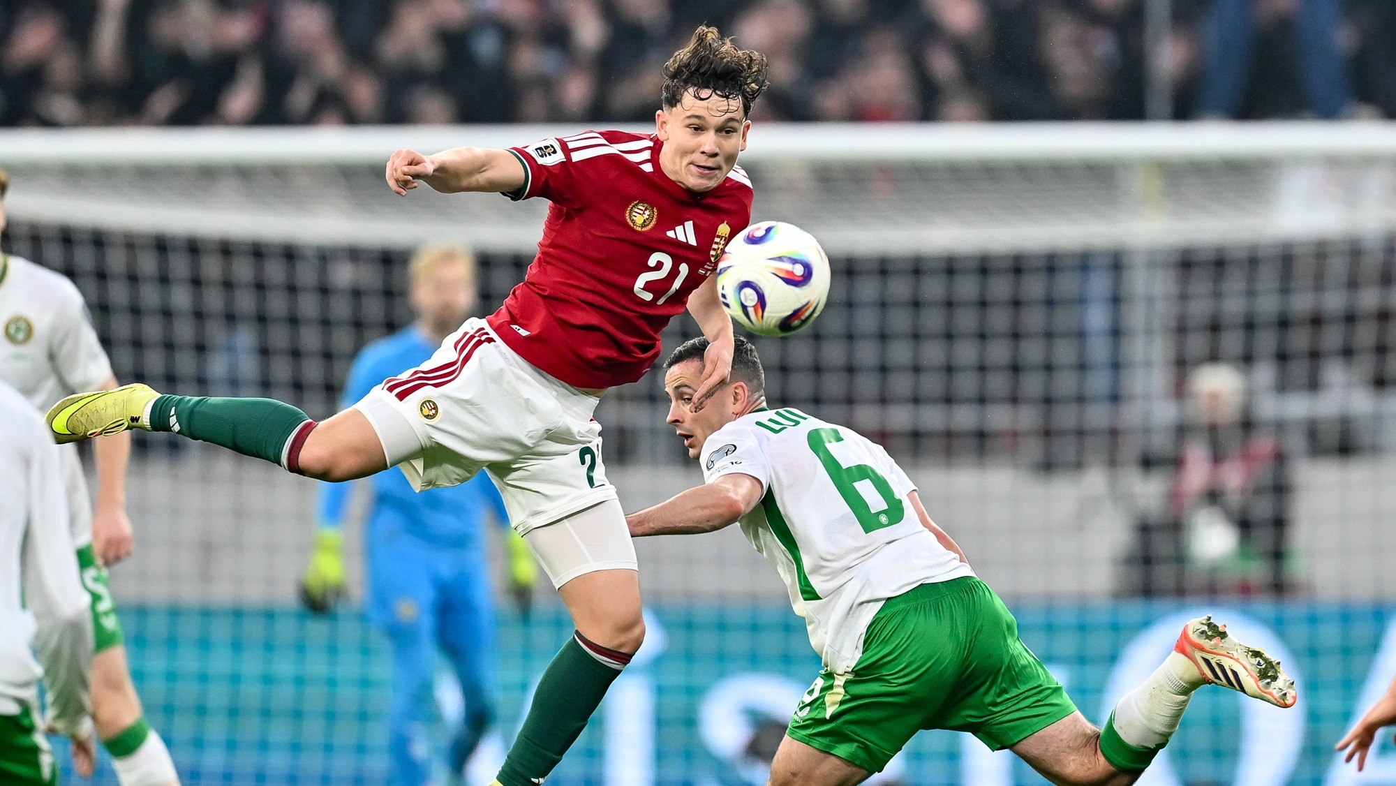 Tóth Alex aláírt az AFC Bournemouth csapatához