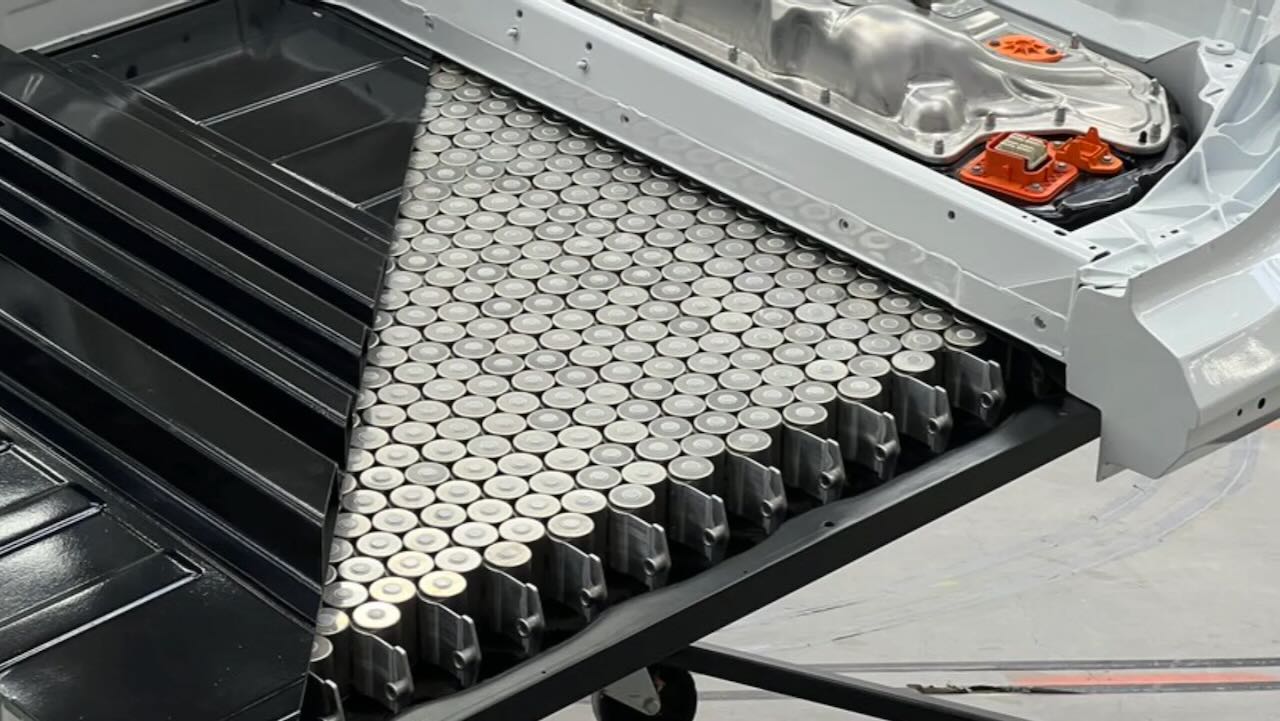 Tesla akkumulátorok