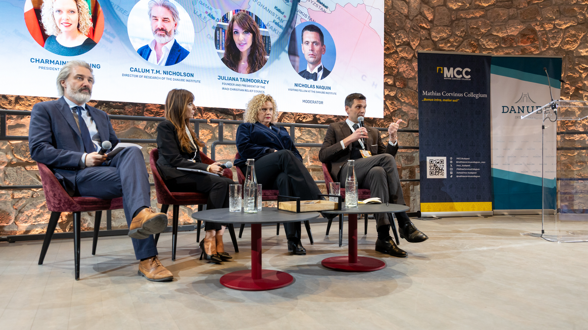 Posztliberális segélyek és politikai reform a Közel-Keleten