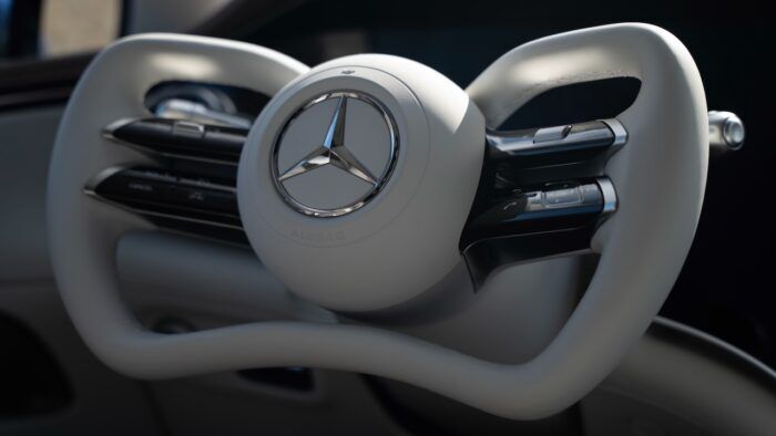 Mercedes Volante Steer By Wire 2 700x394