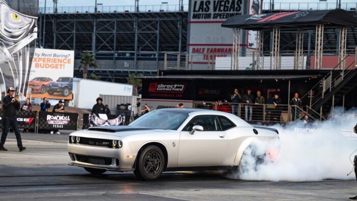 Dodge Challenger SRT Demon 170 52 700x394