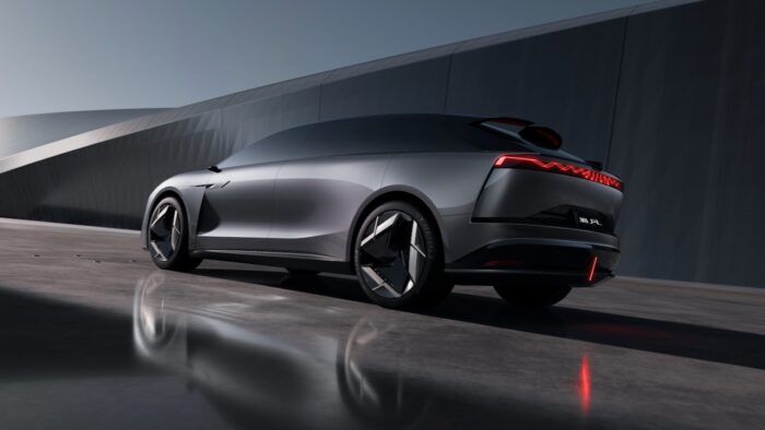 Chery Exeed Liefeng 10 700x394