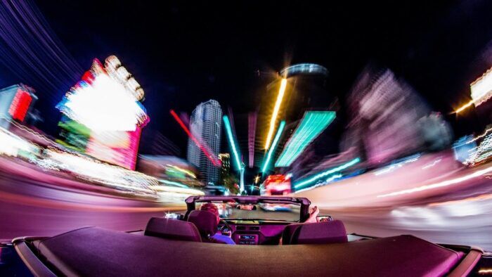 Vezetési éjszaka 1 700x394