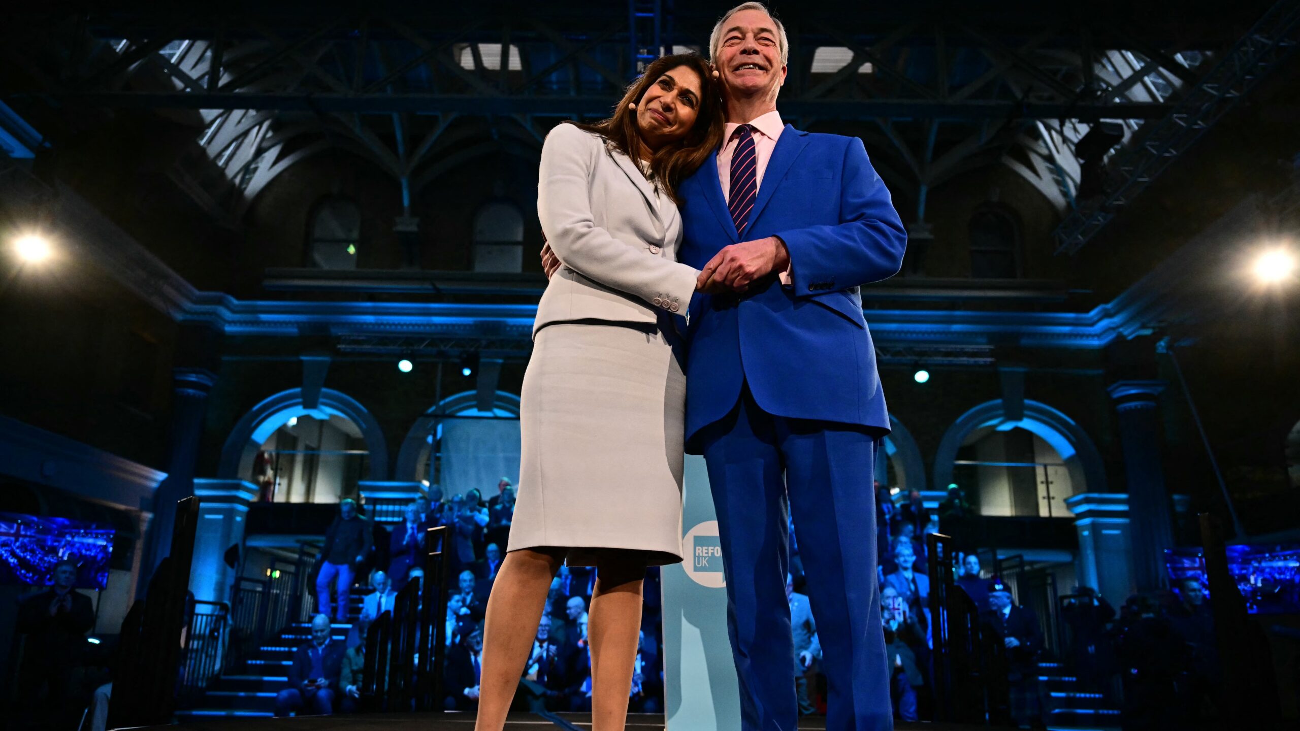 Még Farage sem tudja megmenteni a Yookayt