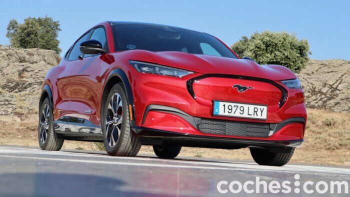 Ford Mustang Match E Test 10 700x394