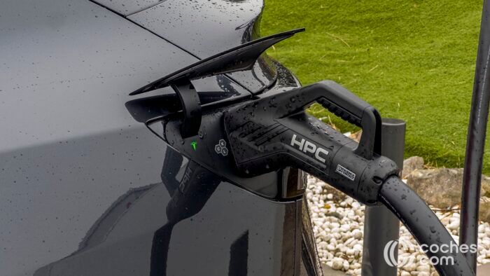 Tesla modell és boróka teszt 34 700x394