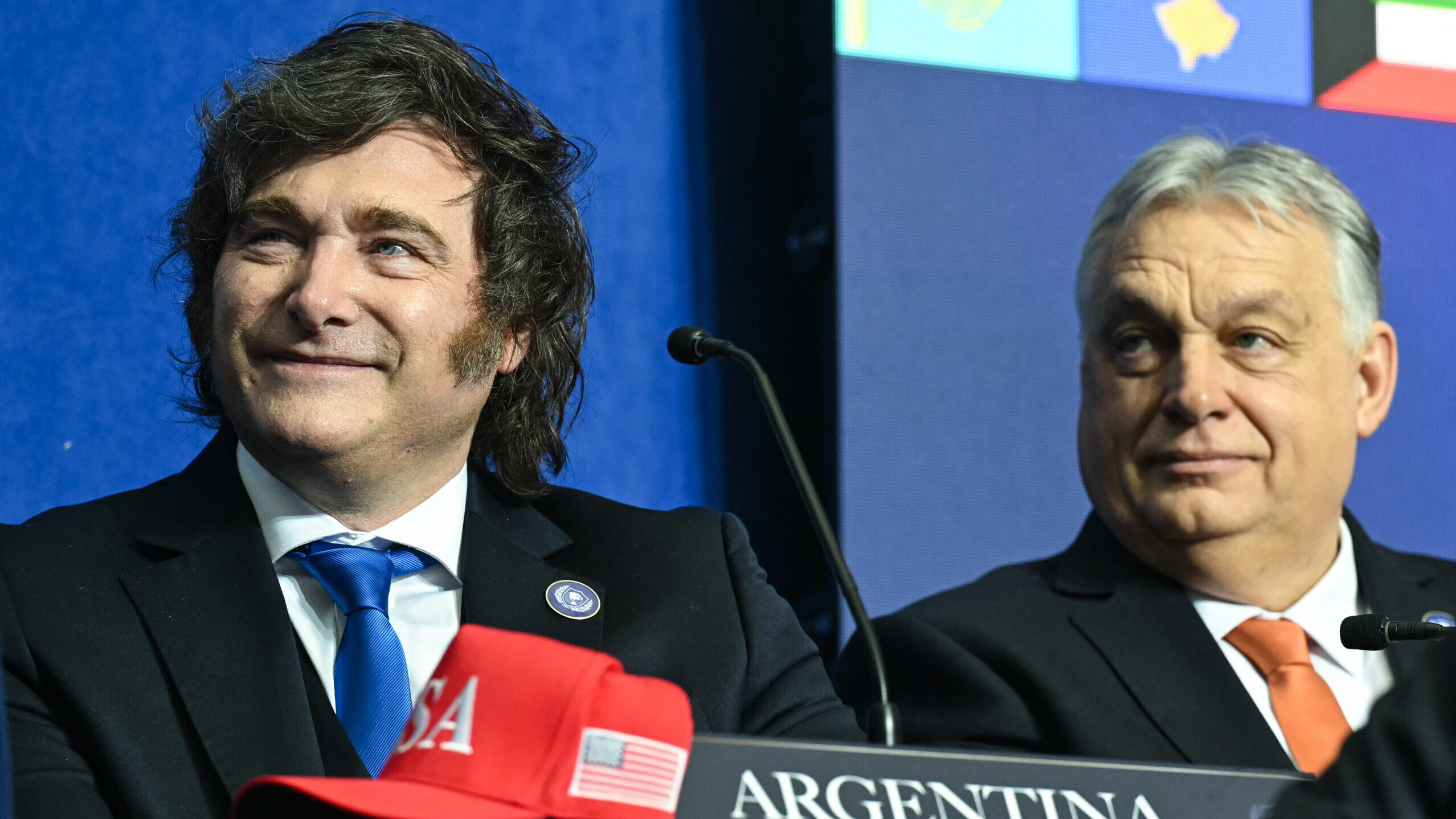 Vírusossá válik Orbán klipje, Milei szórakozás közben a béketalálkozón