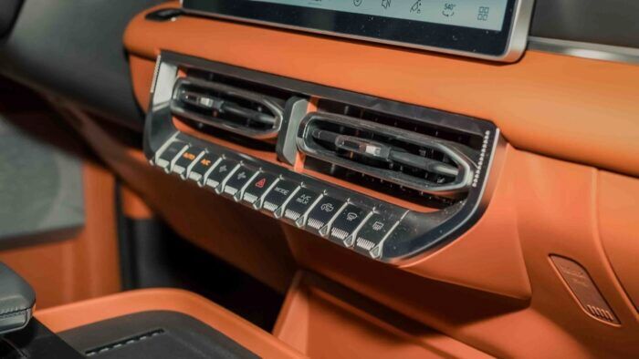 Santana 400 Contact 24 700x394