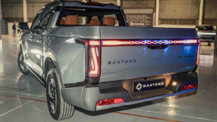 Santana 400 Contact 12 700x394