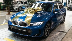 A BMW történelmi mérföldkőhöz érkezett: elektromos és hibrid modelljei új korszakot nyitnak
