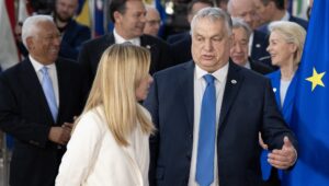 A magyar vétók szítják a feszültségeket az EU-csúcson