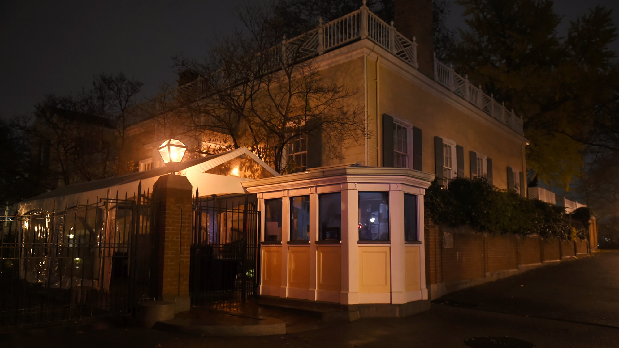 Házi készítésű bombákat dobtak az iszlamizációellenes tüntetőkre New Yorkban