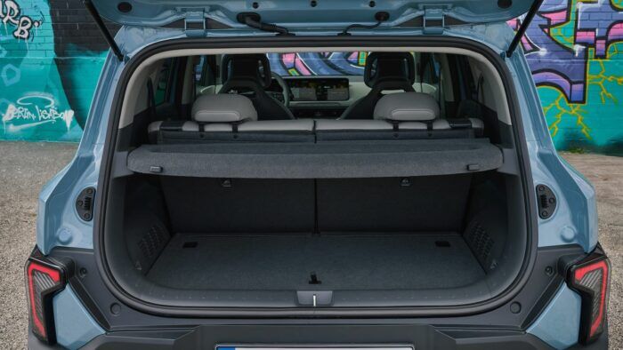 KIA EV2 Earth 2026 Trunk Test 8 700x394