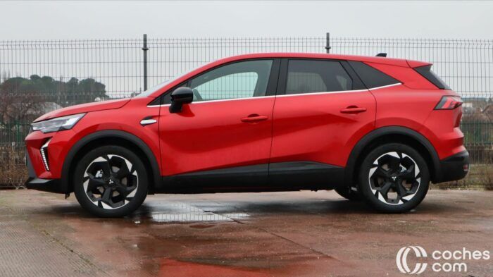 Mitsubishi Grandis MHEV Test 2 700x393