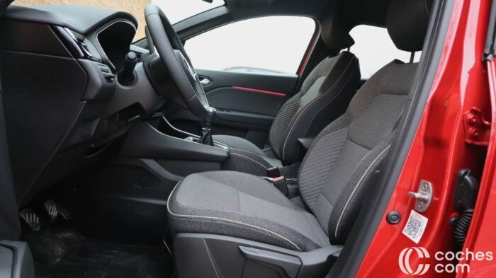 Mitsubishi Grandis MHEV belső teszt 12 700x393