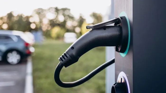 Elektromos töltőpont 1 700x394