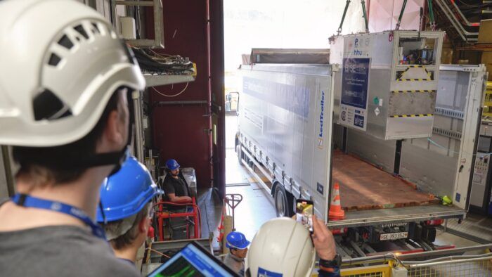 Antianyag szállítás 8 700x394