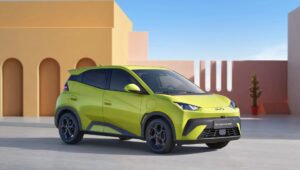 2 millió forintos induló ár és 410 km hatótáv: a kínai BYD Dolphin amely félelmet kelt a Dacia Springnél