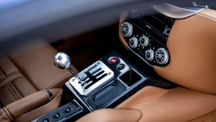 Ferrari 599 Manual 14 700x394