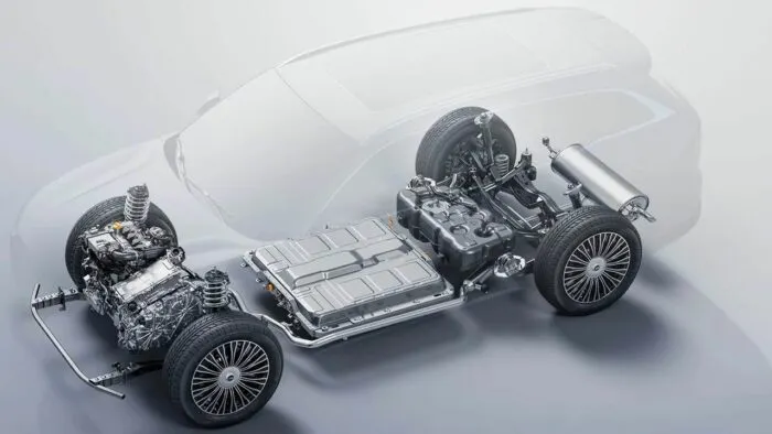 Ebro S900 PHEV 2026 Technika 1 700x394