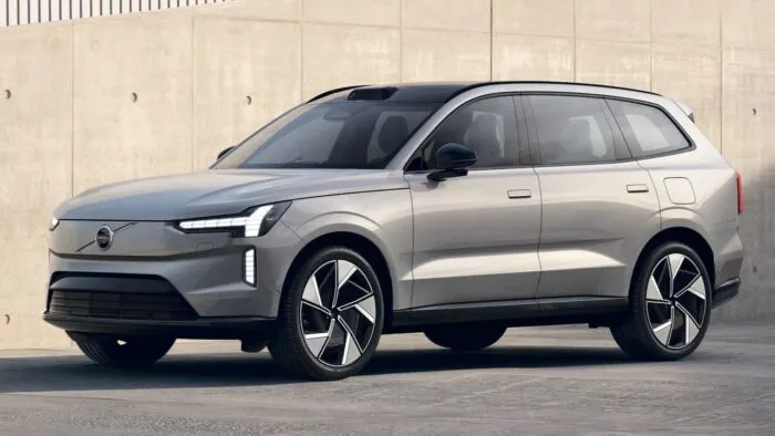 Volvo EX90 2023 23 700x394