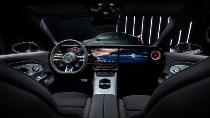 Mercedes AMG CLA 45 4MATIC 2027 12 700x394