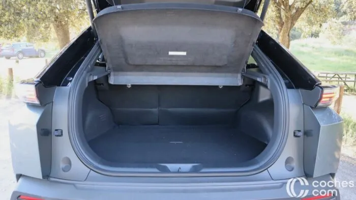 Toyota CH R elektromos csomagtartó teszt 1 700x393