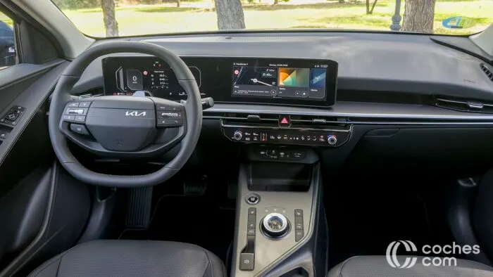 Kia Niro Contact 11 700x394