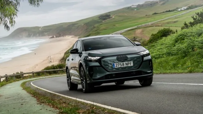 Audi Q4 E Tron Sportback Contact 22 700x394