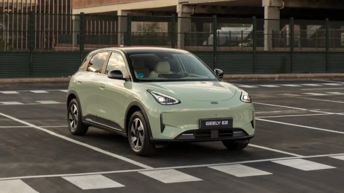 Geely E2 Static 3 700x394
