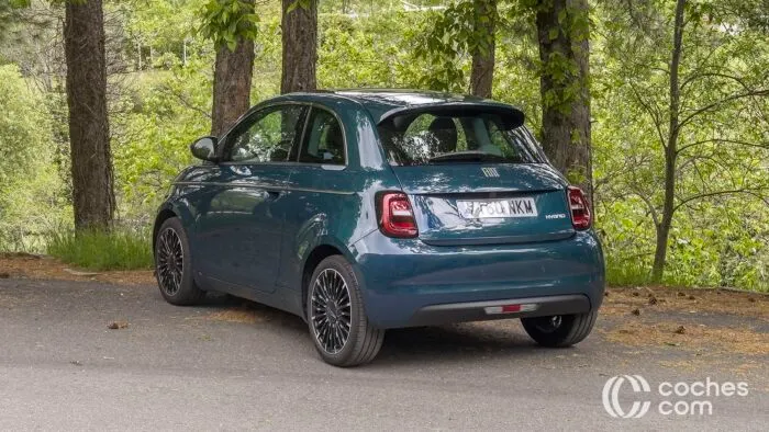 Fiat 500 hibrid teszt 07 700x394