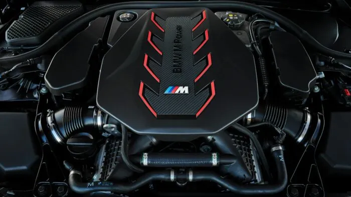 BMW M5 Touring 2025 Detail 13 700x394