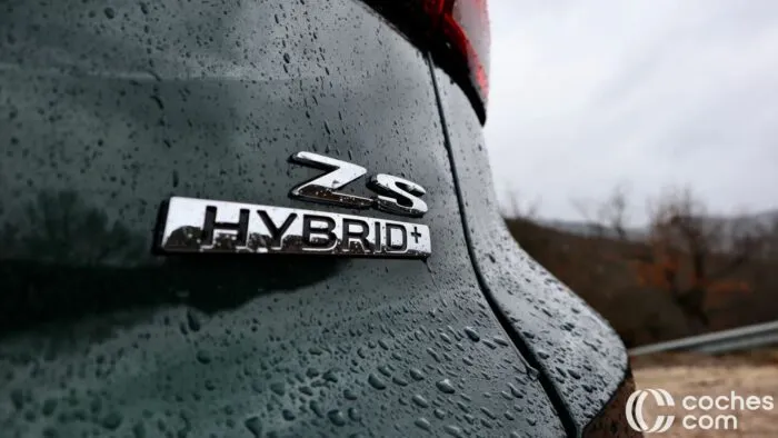 MG ZS hibrid tesztrészlet 1 700x394
