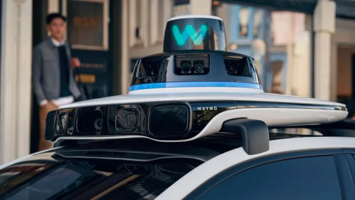 Waymo Madrid 3 700x394